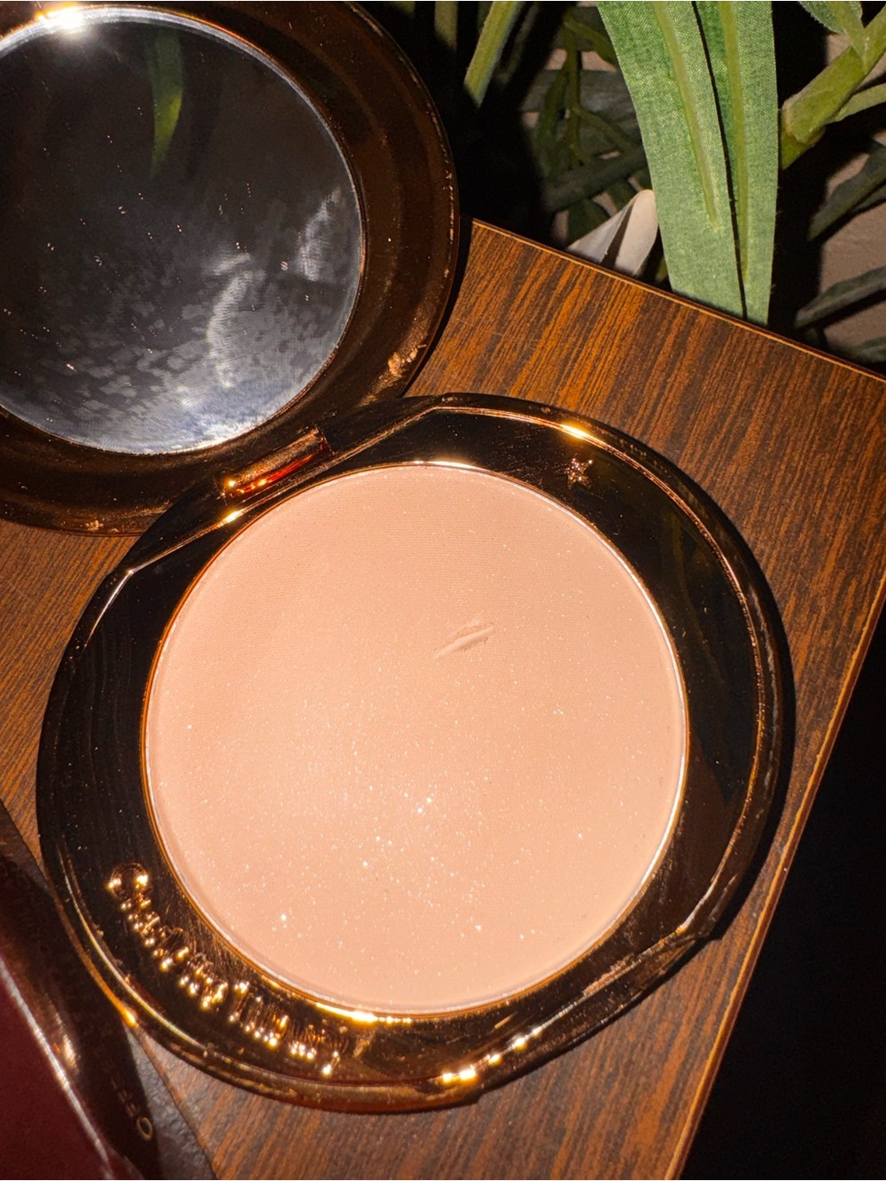 Charlotte Tilbury complexion perfecting micro powder- “1 Fair” - Picture 2 of 5